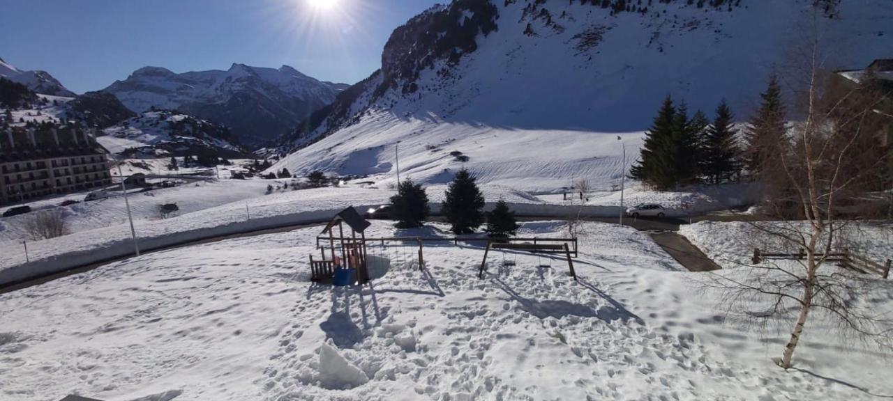 Riglos Apartament *
